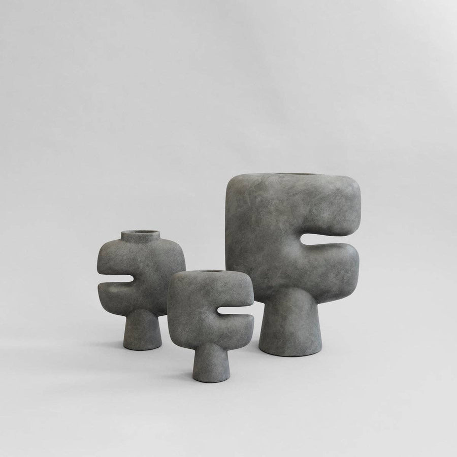 101 Copenhagen – Tribal Vase, Medio (Dark Grey)