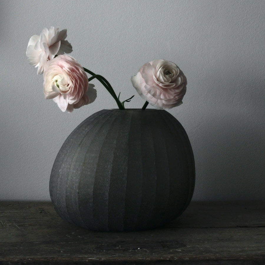 Nordstjerne – Organic Vase 01, Smoke