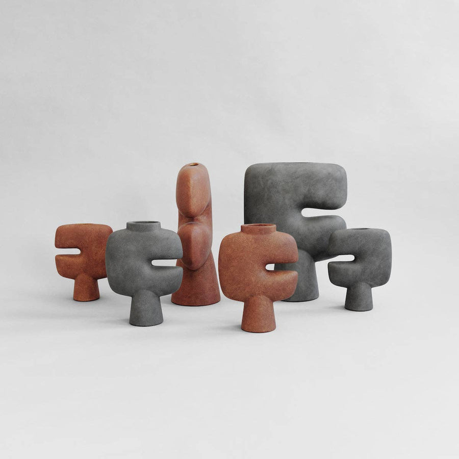 101 Copenhagen – Tribal Vase, Medio (Dark Grey)
