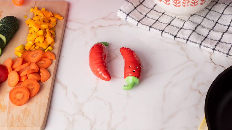 Chilli salt and pepper shaker