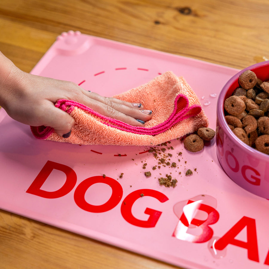 "Dog bar" feeding mat